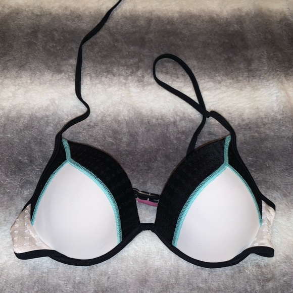 Victoria’s Secret Pink bikini top - Picture 1 of 1